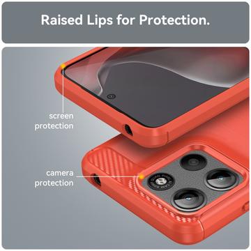 Motorola Moto G15 Børstet TPU Cover - Karbonfiber - Rød