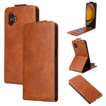 Samsung Galaxy XCover7 Pro lodret flip-etui med stativ - Brun