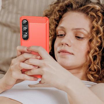 Sony Xperia 1 VII Børstet TPU Cover - Karbonfiber - rød