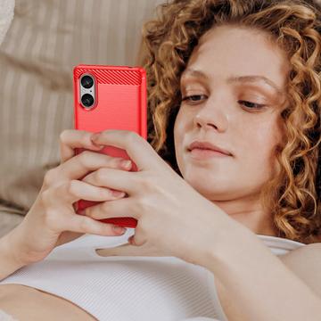 Sony Xperia 5 V Børstet TPU Cover - Karbonfiber - Rød