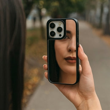 iPhone 16 Pro Spejl Cover - MagSafe-kompatibel - Sort