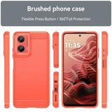 Motorola Moto G35 Børstet TPU Cover - Karbonfiber - Rød