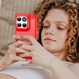 Motorola Moto G77/G67 Børstet TPU Cover - Karbonfiber - rød