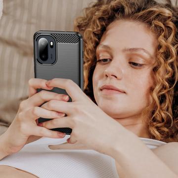 OnePlus Ace 6/6T/15R Børstet TPU Cover - Karbonfiber - Sort