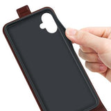Samsung Galaxy A06 Vertikal Flip Cover med Kortholder - Brun