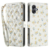 Samsung Galaxy A07 4G Rhombisk Blomsterpung - gule blomster