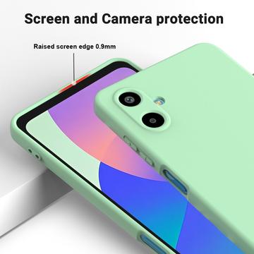 Samsung Galaxy M06/F06 5G Flydende silikone cover med håndrem - grøn