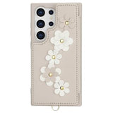 Samsung Galaxy S24 Ultra Blomsterdekoration Cover med Rem - Beige