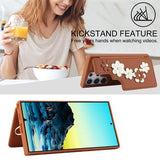 Samsung Galaxy S24 Ultra Blomsterdekoration Cover med Rem - Brun