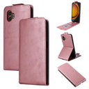 Samsung Galaxy XCover7 Pro lodret flip-etui med stativ - Rødguld