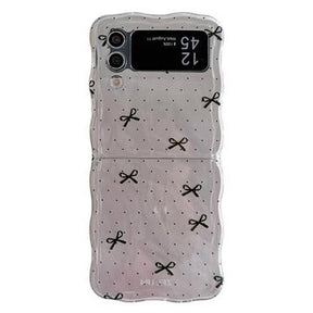 Samsung Galaxy Z Flip4 Stilfuldt TPU Cover med bølget kant - sorte buer