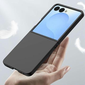 Samsung Galaxy Z Flip7 Plastikcover med ydre hærdet glasskærmbeskytter - gul