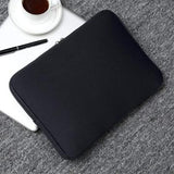 Blødt laptop-sleeve med lynlåslukning - 15.6" - Sort