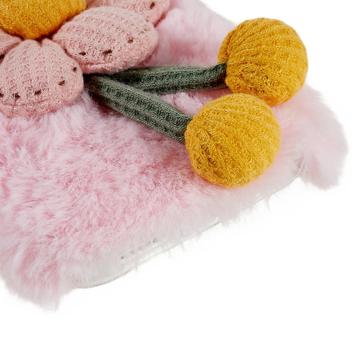3D Plush Furry Vinter iPhone 14 Pro Max TPU Cover - Pink Blomst