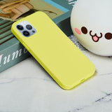 iPhone 15 Pro Liquid Silicone Cover - Gul