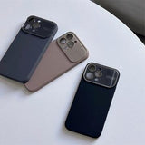 iPhone 15 Pro Max Flydende Silikoneetui med Linseglasbeskyttelse - Lilla