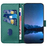 iPhone 15 Pro Premium Wallet-etui med rem - kulfiberstruktur - Kulstofgrøn