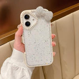 iPhone 16 Sløjfe- og Rhinstens-epoxy Cover - hvid