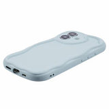 iPhone 16 Candy Color Wavy TPU Cover - babyblå
