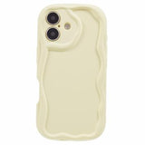 iPhone 16 Candy Color Wavy TPU Cover - Gul
