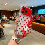 iPhone 17 Pro Max PC / TPU Cover med linsefilm og rem - Polka Dot - Rød