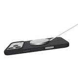 iPhone 17 Pro Max Spigen Silicone Fit MagFit Cover - Sort